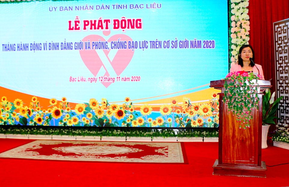 Phó Chủ tịch Bạc Liêu: Chăm lo hơn nữa quyền và lợi ích phụ nữ - 2 Phó Chủ tịch Bạc Liêu: Chăm lo hơn nữa quyền và lợi ích phụ nữ - 2