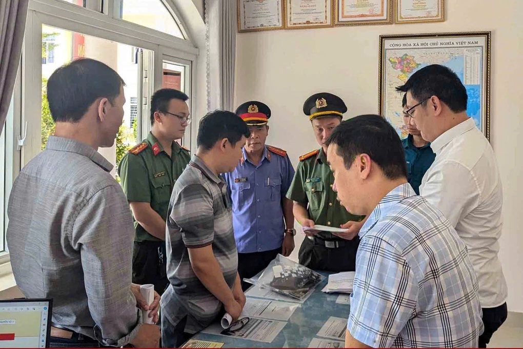 Vụ chèn link cờ bạc vào website cơ quan: Kỷ luật phó chánh văn phòng - 2 Vụ chèn link cờ bạc vào website cơ quan: Kỷ luật phó chánh văn phòng - 2
