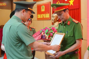 Thêm 3 lãnh đạo Công an thành phố Đà Nẵng nghỉ hưu trước tuổi