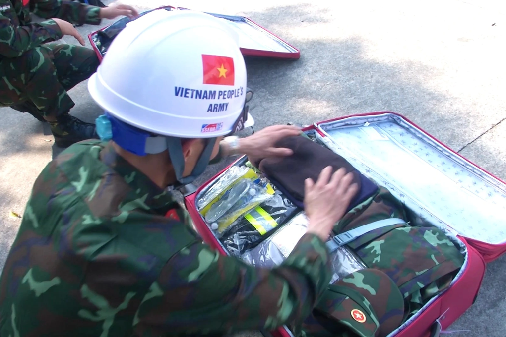 Thượng úy quân đội tạm hoãn đám cưới để sang Thổ Nhĩ Kỳ cứu nạn - 7 Thượng úy quân đội tạm hoãn đám cưới để sang Thổ Nhĩ Kỳ cứu nạn - 7