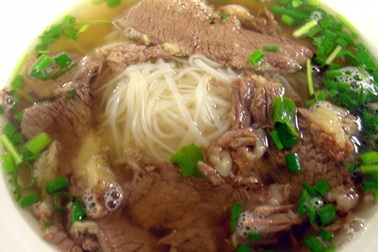 Vì sao phở “gia truyền Nam Định” nức tiếng đất Hà Thành?