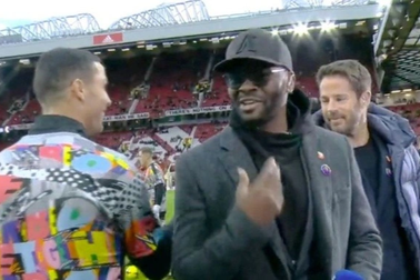 Gary Neville chỉ trích cách cư xử trẻ con của C.Ronaldo