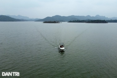 Vẻ đẹp hoang sơ của nơi được ví là "vịnh Hạ Long" trên cạn ở Thanh Hóa