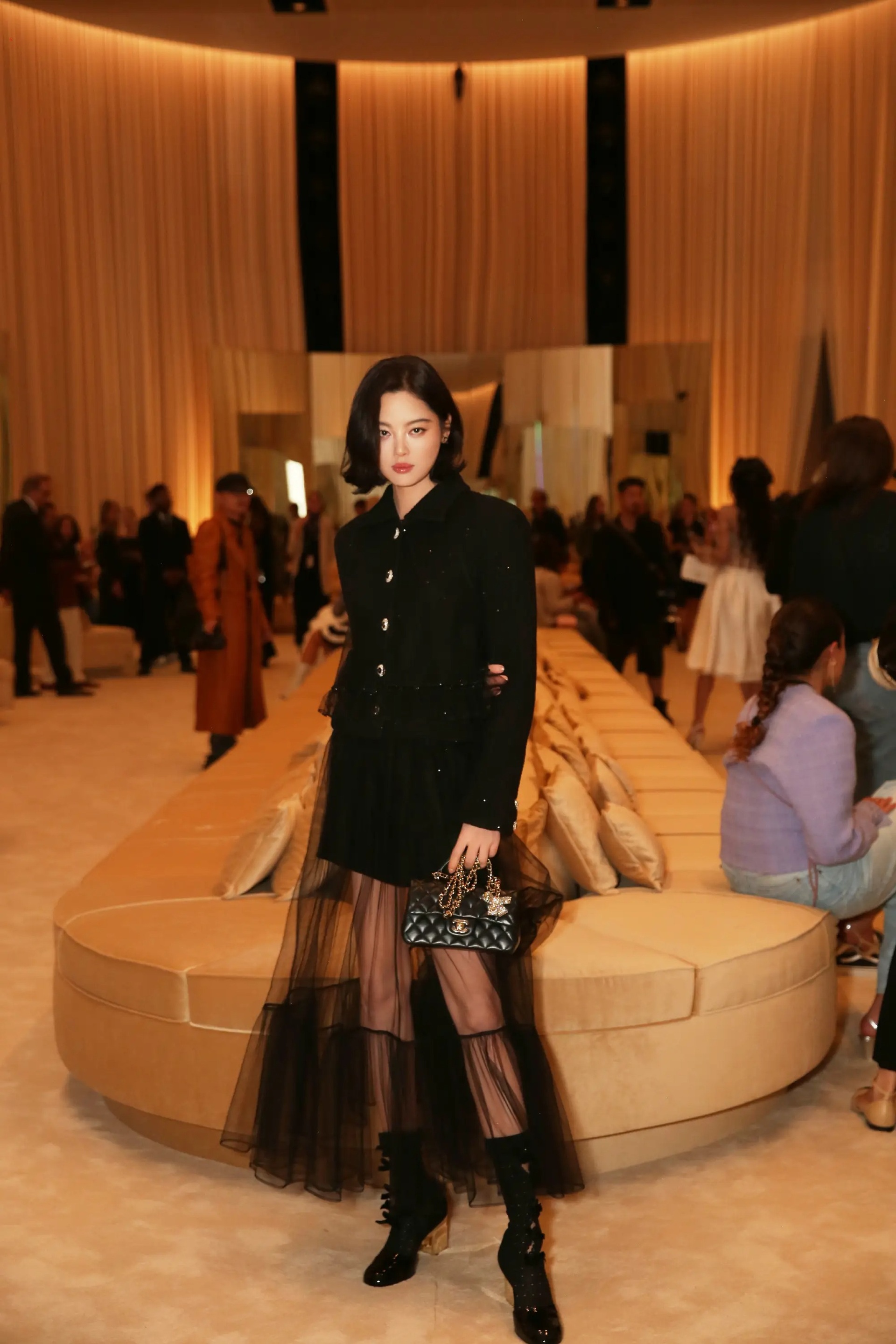 Địch Lệ Nhiệt Ba dẫn đầu xếp hạng các sao Trung Quốc mặc đẹp nhất tháng 7 - 9