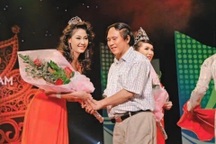 Hoa hậu Hà Kiều Anh: "Nhà thơ Dương Kỳ Anh là Tổng biên tập lãng mạn nhất"