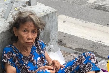 Người đàn bà lạ kỳ trên đường phố Sài Gòn