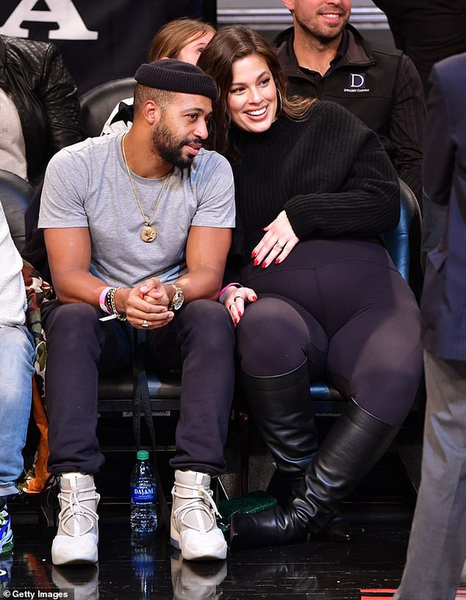 Ashley Graham: Bà bầu năng động - 3