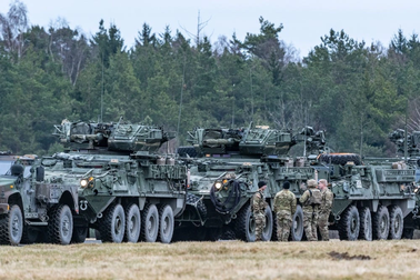 Ukraine tung "sát thủ" Stryker, xuyên thủng vành đai lửa của Nga
