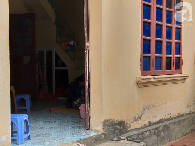Ngôi nhà cháu M, sinh sống cùng bà bây giờ đã trống vắng Ngôi nhà cháu M, sinh sống cùng bà bây giờ đã trống vắng