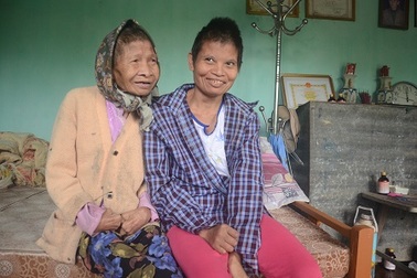 Gần 160 triệu đồng đến với 2 người đàn bà tật nguyền mong ước được 1 bữa no