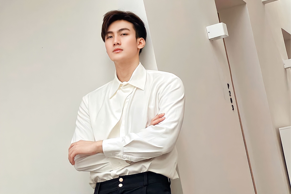 Từng bị chê bụng mỡ, Mạc Trung Kiên lột xác với thân hình săn chắc - 3 Từng bị chê bụng mỡ, Mạc Trung Kiên lột xác với thân hình săn chắc - 3