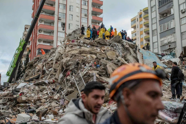 Thổ Nhĩ Kỳ có thể thiệt hại 2% GDP sau trận động đất mạnh nhất thế kỷ