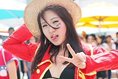 Bạn trẻ Hà thành gồng mình đội nắng diễn cosplay