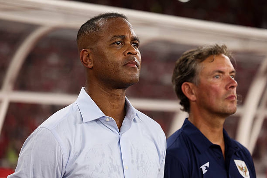 HLV Kluivert nói gì sau chiến tích lịch sử của tuyển Indonesia? - 1 HLV Kluivert nói gì sau chiến tích lịch sử của tuyển Indonesia? - 1
