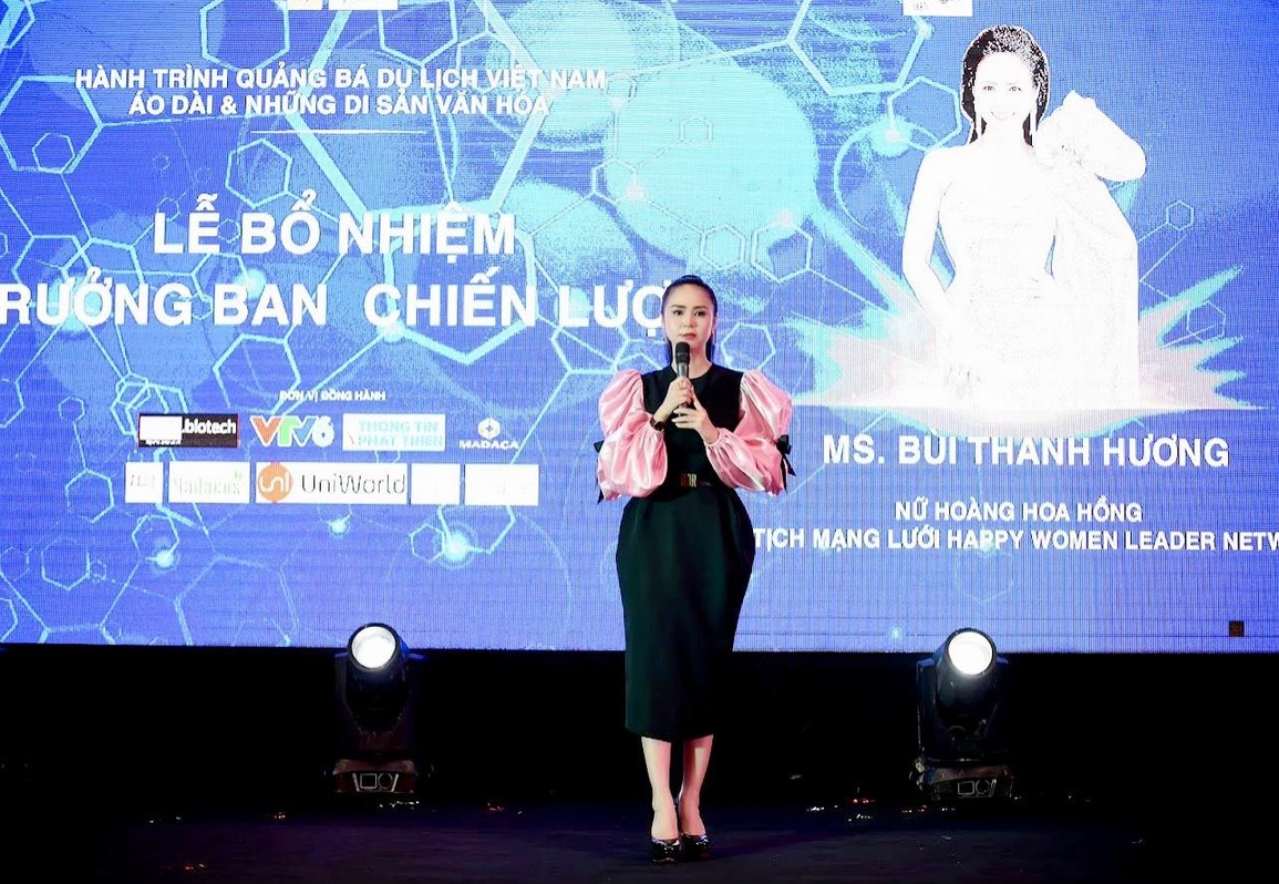 Nữ hoàng Hoa hồng Bùi Thanh Hương góp phần quảng bá du lịch Việt Nam - 2 Nữ hoàng Hoa hồng Bùi Thanh Hương góp phần quảng bá du lịch Việt Nam - 2