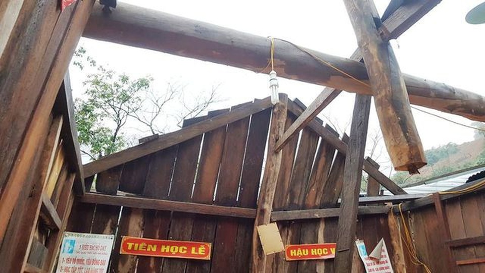 Hàng trăm em học sinh cùng thầy cô giáo vùng cao vui mừng đón nhận 4 phòng học Dân trí - 7 Hàng trăm em học sinh cùng thầy cô giáo vùng cao vui mừng đón nhận 4 phòng học Dân trí - 7
