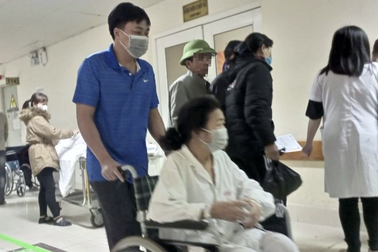 "Mổ chạy" trước ngày bệnh viện tuyến cuối hạn chế mổ phiên