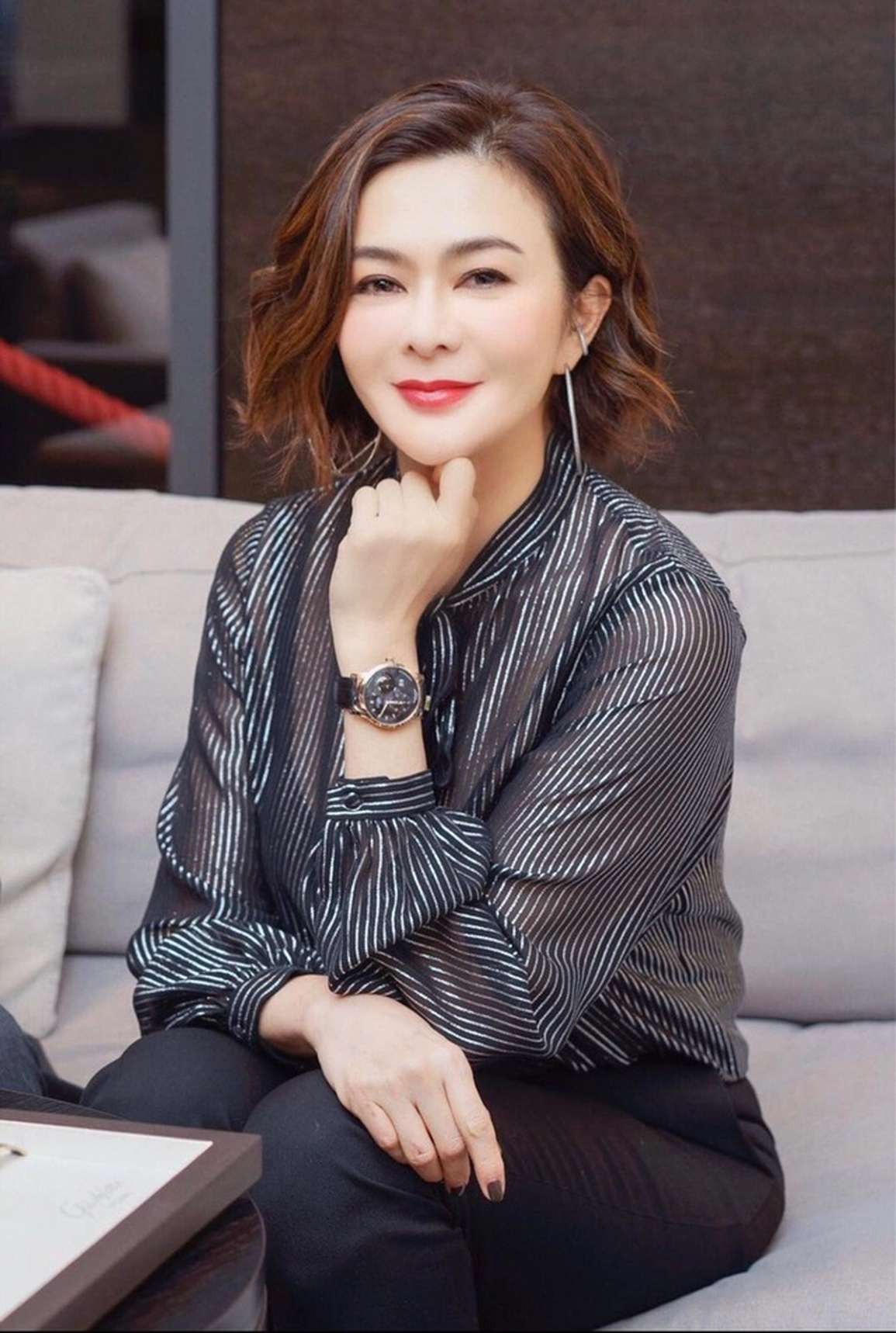 Các chị đẹp giàu có từ chối quan điểm phụ nữ phải lấy chồng, sinh con - 7 Các chị đẹp giàu có từ chối quan điểm phụ nữ phải lấy chồng, sinh con - 7