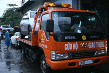 Cứu hộ ngày lụt: “Đục nước béo cò!” 