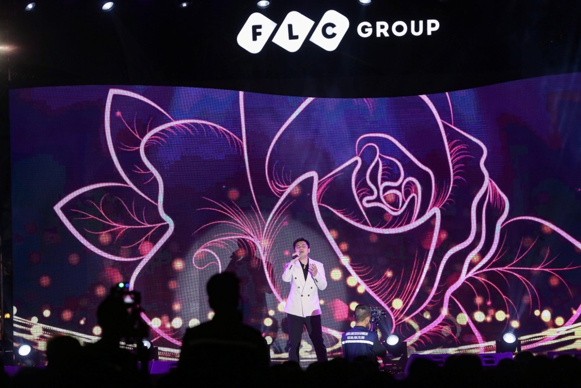 Du khách tấp nập check in tại quần thể có nhiều bể bơi nhất Việt Nam - 8