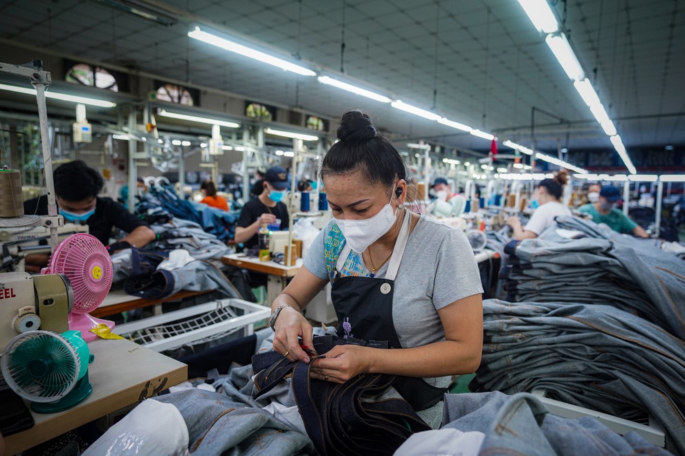 Doanh nghiệp xoay xở kiếm tiền, giữ người bằng thưởng Tết như năm trước - 1 Doanh nghiệp xoay xở kiếm tiền, giữ người bằng thưởng Tết như năm trước - 1