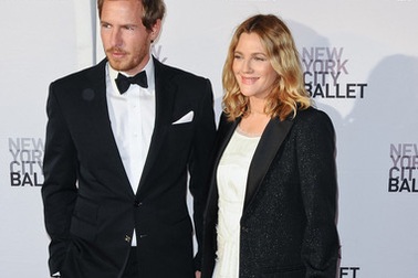 Drew Barrymore kết hôn lần 3