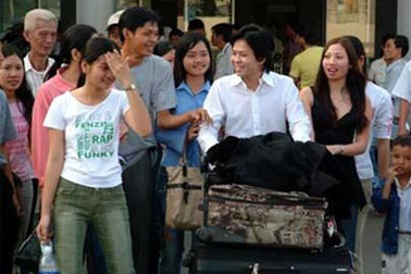 Sẽ có khoảng 500.000 kiều bào về quê ăn Tết