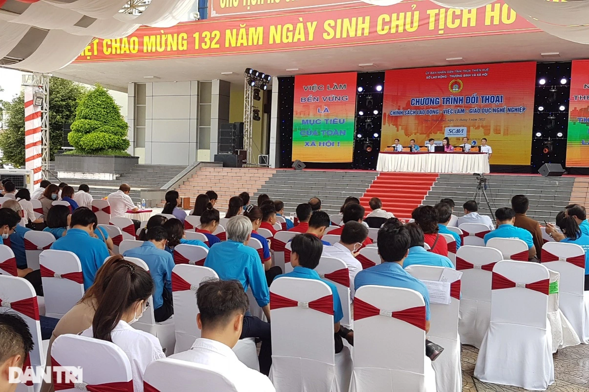 Gần 10.000 vị trí việc làm cần người lao động - 1 Gần 10.000 vị trí việc làm cần người lao động - 1