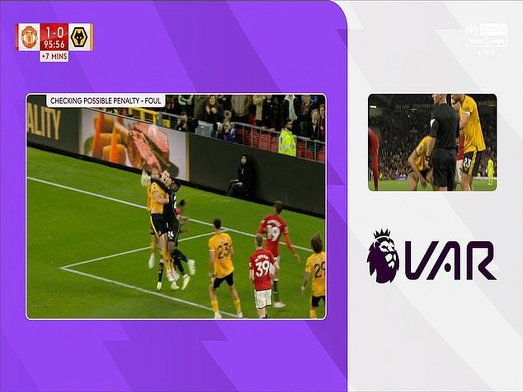 Công nghệ VAR bị chỉ trích khi từ chối thổi phạt đền với Man Utd - 2 Công nghệ VAR bị chỉ trích khi từ chối thổi phạt đền với Man Utd - 2