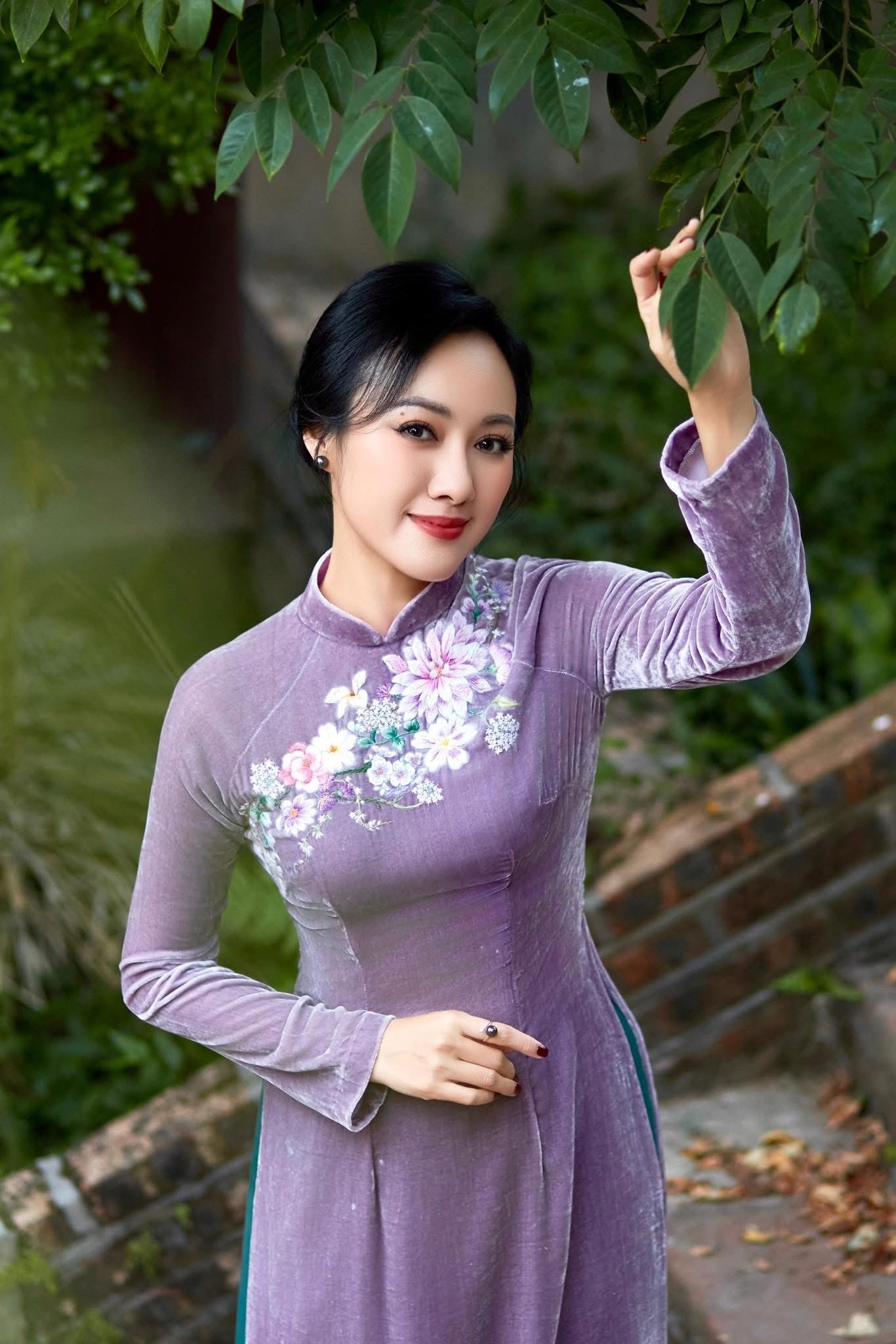 BTV Hoài Anh đọc thuyết minh A80: “Lần đầu tiên trong đời, tôi rất áp lực” - 4