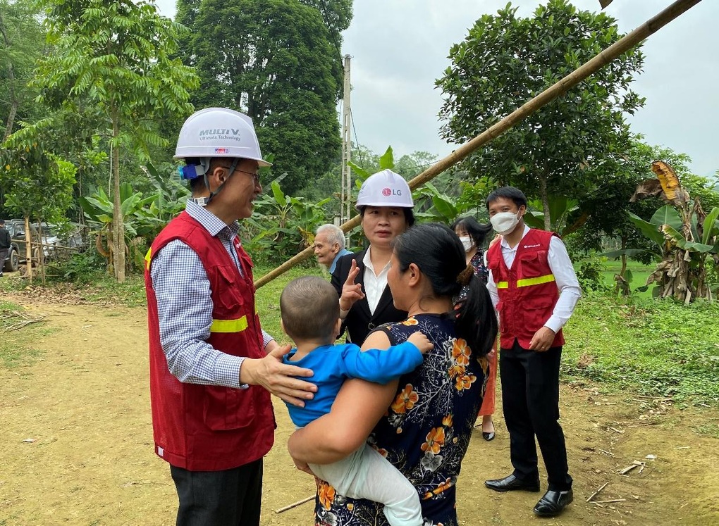 LG lan tỏa thông điệp tử tế từ những người hùng đời thường - 1 LG lan tỏa thông điệp tử tế từ những người hùng đời thường - 1