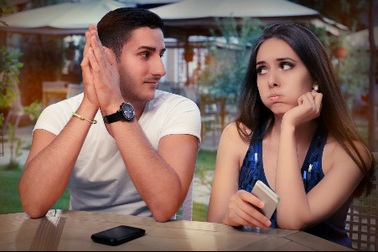 4 bí mật nói ra với chồng là "tan cửa nát nhà"