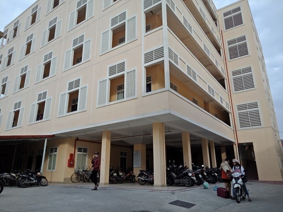 Nam sinh viên tử vong trong cư xá - 2 Nam sinh viên tử vong trong cư xá - 2