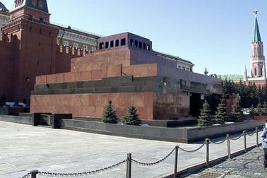 Lăng Lenin mở cửa trở lại sau cuộc "đại phẫu"