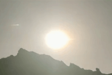 Video cầu lửa khổng lồ bí ẩn rơi xuống Trung Quốc