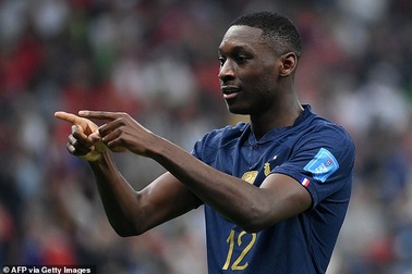 Man Utd gây sốc khi vung ra số tiền siêu "khủng" mua tuyển thủ Pháp