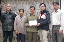 Hơn 10 triệu đồng đến với “Những con tim kêu cứu từ căn nhà tàn”