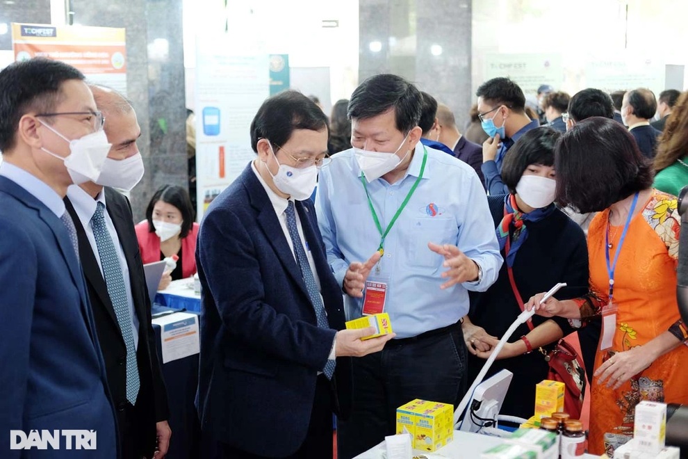 Bộ trưởng Huỳnh Thành Đạt: Đánh thức tiềm năng của các kết quả nghiên cứu - 2 Bộ trưởng Huỳnh Thành Đạt: Đánh thức tiềm năng của các kết quả nghiên cứu - 2