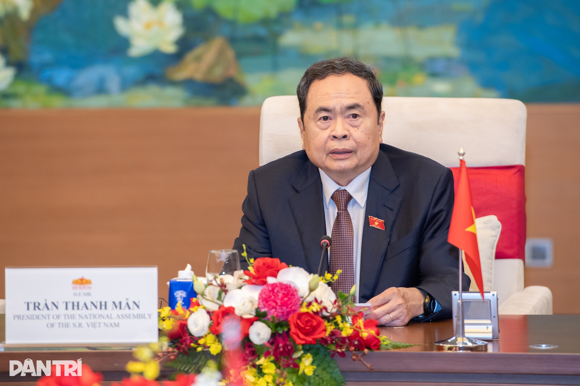 Macaristan Ulusal Meclisi Başkanı Tran Thanh Man, Macaristan Ulusal Meclisi Başkanı'nın karşılama törenine başkanlık etti - 10 Chủ tịch Quốc hội Trần Thanh Mẫn chủ trì lễ đón Chủ tịch Quốc hội Hungary - 10