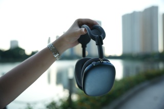 AirPods Max vẫn đắt sau 5 năm mở bán, liệu còn đáng mua? - 14