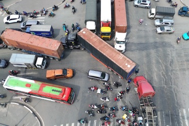 Hơn 300 địa điểm có nguy cơ ùn tắc xe cộ ở TPHCM