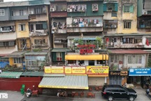 Hàng trăm chung cư cũ xuống cấp nghiêm trọng, vì sao Hà Nội chậm cải tạo?