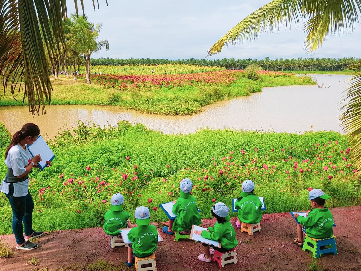 Trẻ em phố thị vui Tết thiếu nhi trong đô thị triệu cây xanh - 7