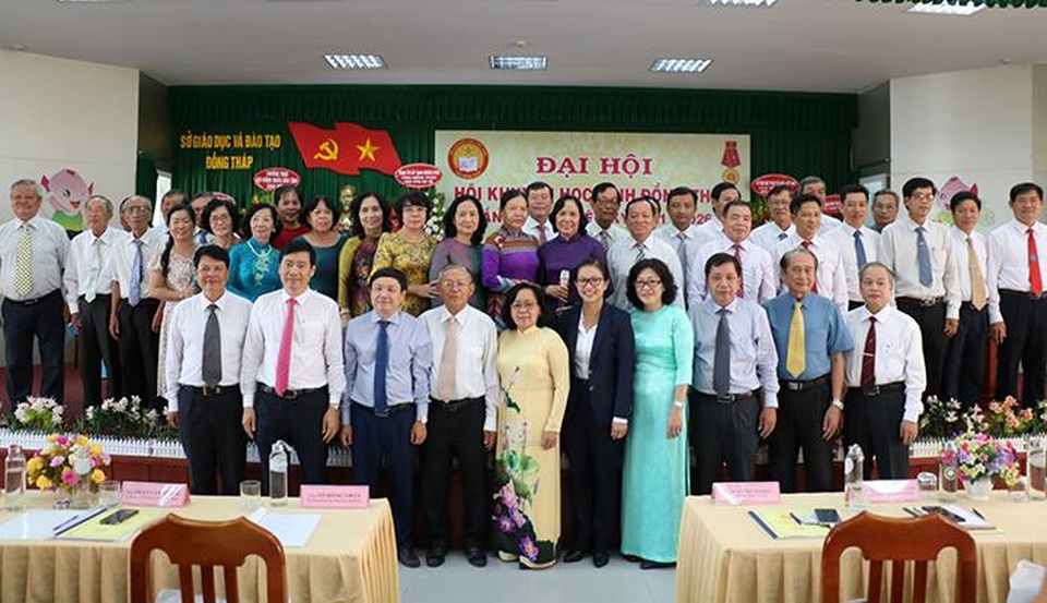Đồng Tháp: Bà Nguyễn Thị Nhàn tái đắc cử Chủ tịch Hội Khuyến học tỉnh - 1 Đồng Tháp: Bà Nguyễn Thị Nhàn tái đắc cử Chủ tịch Hội Khuyến học tỉnh - 1