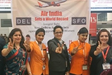Ấn Độ: Lập kỷ lục chuyến bay dài nhất thế giới với phi hành đoàn toàn nữ