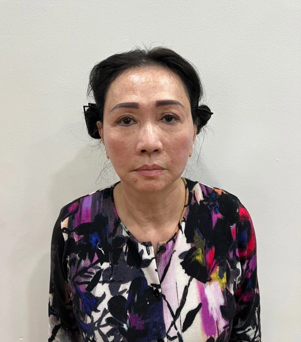 Bắt bà Trương Mỹ Lan - Chủ tịch Tập đoàn Vạn Thịnh Phát - 1 Bắt bà Trương Mỹ Lan - Chủ tịch Tập đoàn Vạn Thịnh Phát - 1