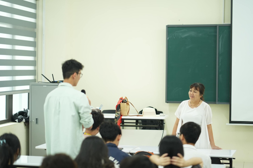 Chuyện chọn ngành: Khi phái nữ không còn là phái yếu trong ngành công nghệ - 3 Chuyện chọn ngành: Khi phái nữ không còn là phái yếu trong ngành công nghệ - 3