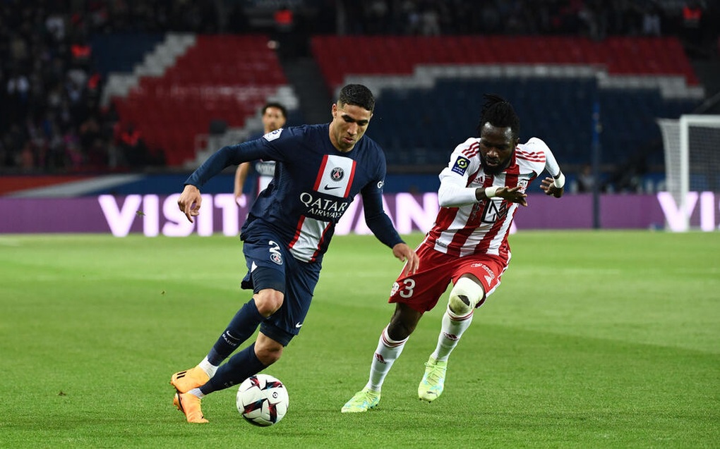 Thắng hủy diệt đối thủ, PSG và Bayern Munich tiến sát ngôi vương - 2 Thắng hủy diệt đối thủ, PSG và Bayern Munich tiến sát ngôi vương - 2