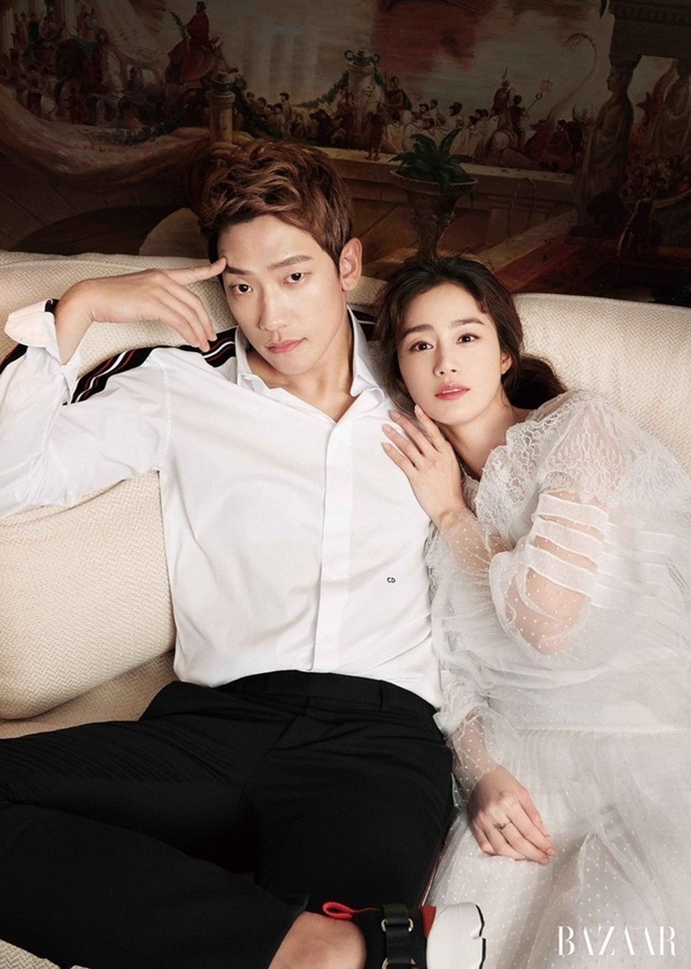 Kim Tae Hee - Bi Rain: 10 năm vẫn giữ thói quen nắm tay tình tứ - 4 Kim Tae Hee - Bi Rain: 10 năm vẫn giữ thói quen nắm tay tình tứ - 4