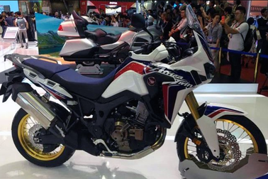 Xe máy phân khối lớn đắt gấp 3 thế giới: Dân Việt vẫn dám chơi